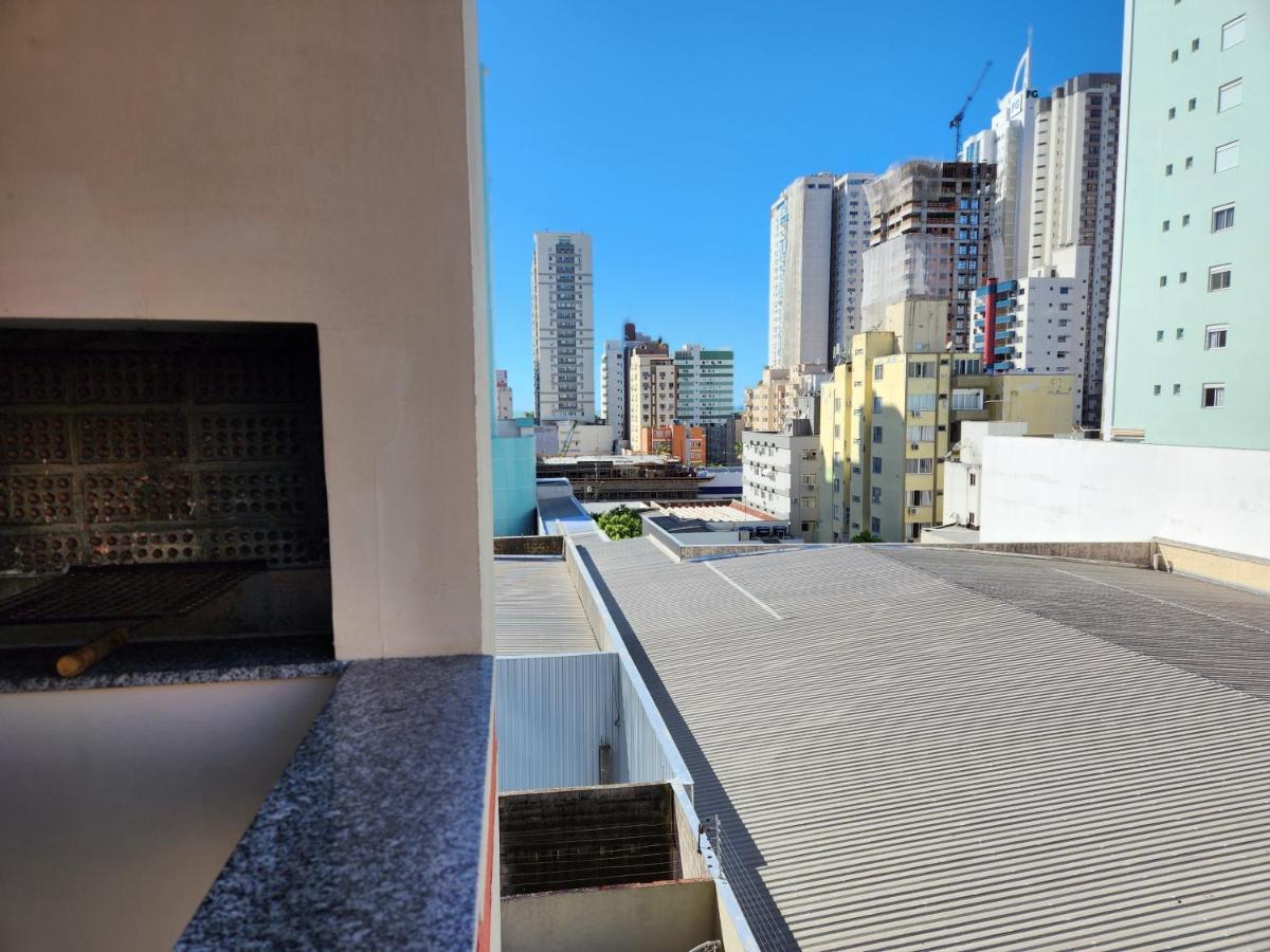 2 Quartos A 200Mts Praia Central, Garagem, Churrasqueira, Wi-Fi 90 Mbps, Pet Friendly Balneário Camboriú Eksteriør billede