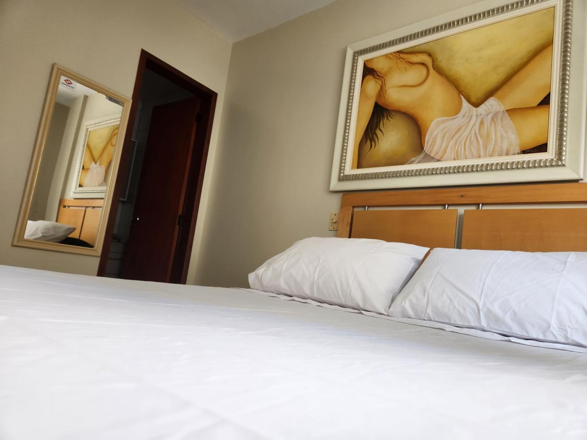 2 Quartos A 200Mts Praia Central, Garagem, Churrasqueira, Wi-Fi 90 Mbps, Pet Friendly Balneário Camboriú Værelse billede